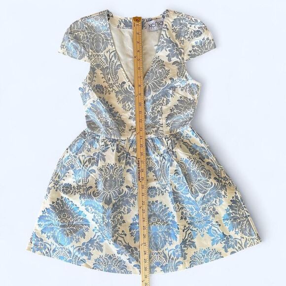 NWT Xenia Boutique Blue Damask Mini Dress V-Neck Fit & Flare -‎ Size 2 - Picture 7 of 8